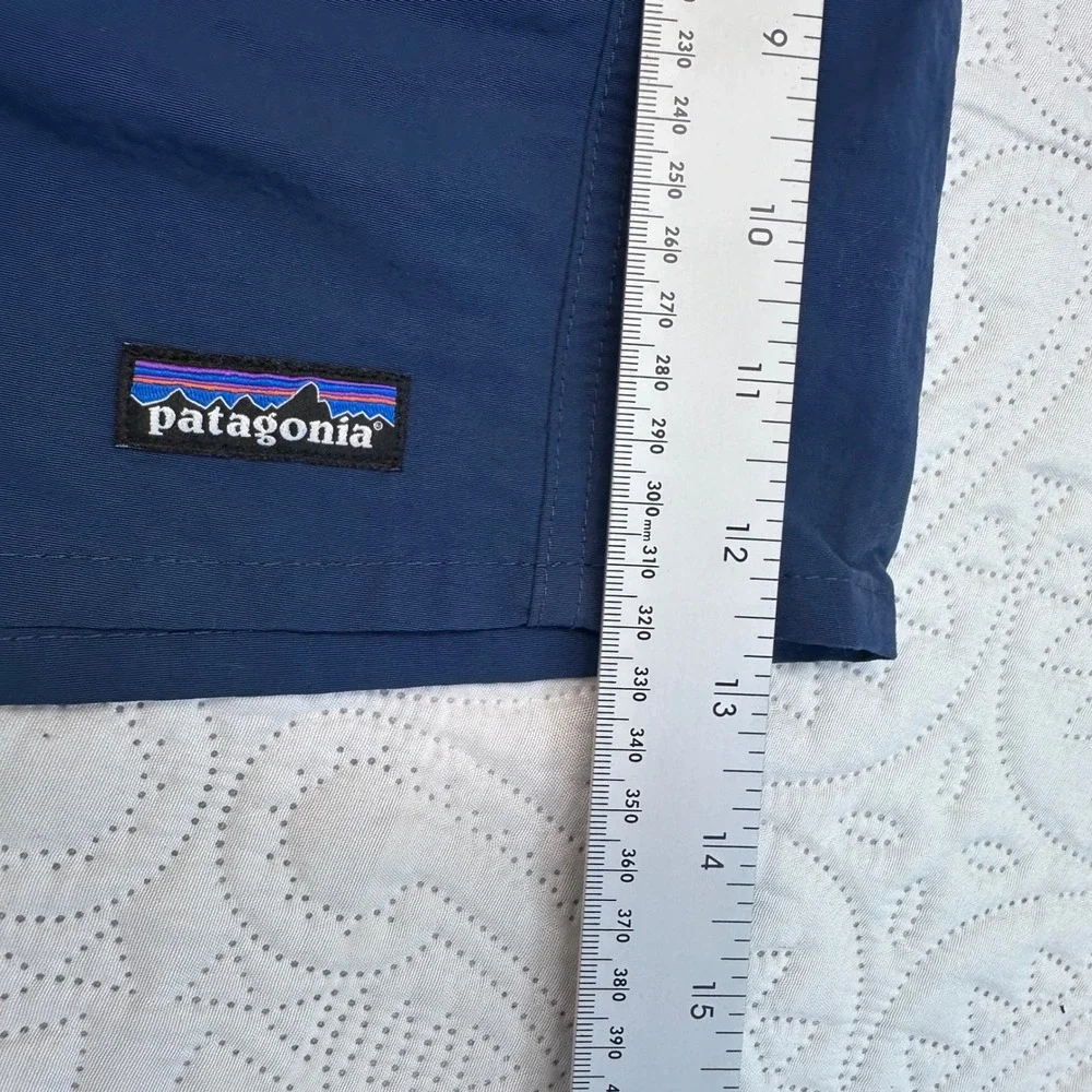 Patagonia Baggies Shorts Navy Blue Recycled Nylon Mens Small 5 inch Inseam
